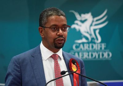 فون جيثينج يفوز بزعامة حزب العمال في ويلز