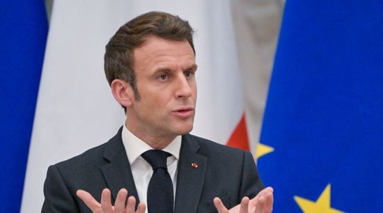 ماكرون يؤكد ضرورة وجود عمليات برية بأوكرانيا