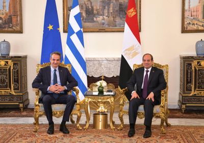 السيسي يناقش تطورات الأوضاع الفلسطينية مع رئيس وزراء اليونان