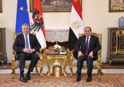 السيسي يناقش الجهود المصرية لوقف إطلاق النار مع المستشار النمساوي