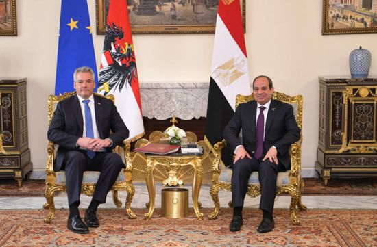 السيسي يناقش الجهود المصرية لوقف إطلاق النار مع المستشار النمساوي