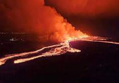 استمرار تدفق حمم بركان في آيسلندا