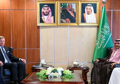 آل جابر يؤكد لجروندبرج دعم الرياض لجهود التوصل للسلام
