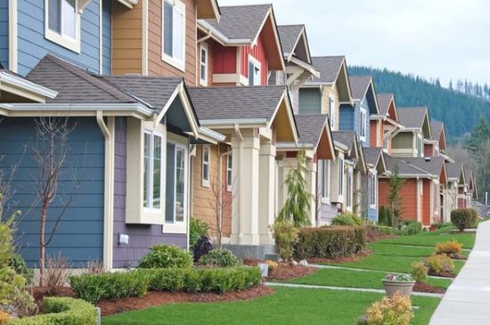 ارتفاع ثقة شركات بناء المنازل الأمريكية لتوقعات بخفض الفائدة
