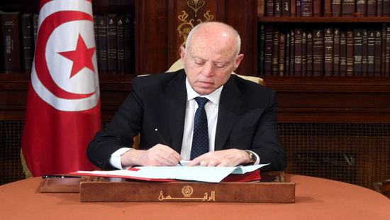 الرئيس التونسي يعفو عن1467 محكومًا عليهم