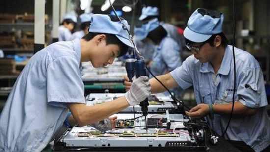 الإنتاج الصناعي الصيني يتجاوز التوقعات بأول شهرين من 2024