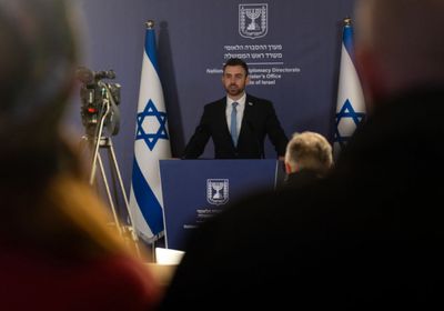 إيقاف المتحدث باسم الحكومة الإسرائيلية بسبب تغريدة وزير بريطاني