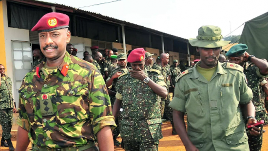 الرئيس الأوغندي يعين نجله موهوزي قائدًا للجيش