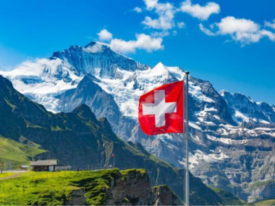 حزب سويسري يعين مزارعًا زعيمًا له