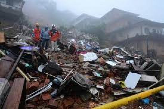 23 قتيلا جراء عاصفة شديدة شرق البرازيل