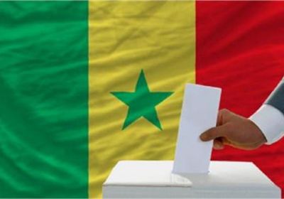 الناخبون بالسنغال يدلون بأصواتهم في انتخابات رئاسية