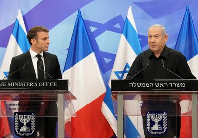 هاتفياً.. ماكرون يُحذر نتنياهو: النقل القسري لسكان غزة جريمة حرب