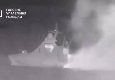 الجيش الأوكراني يستهدف سفينتي إنزال روسيتين في البحر الأسود