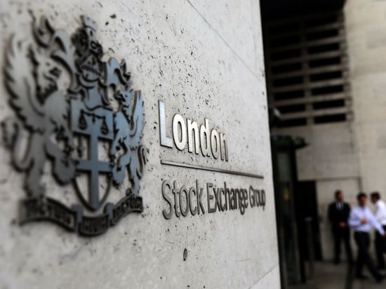 سوق لندن يفقد 13 نقطة متراجعاً بنسبة 0.17%