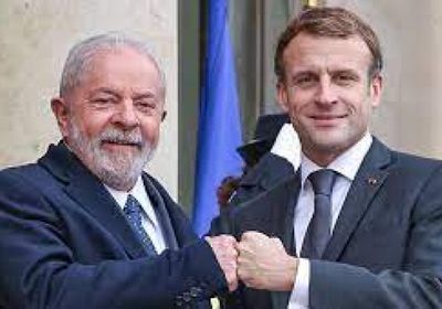 ماكرون في البرازيل لإحياء العلاقات