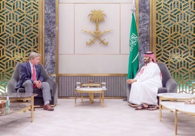 ولي العهد السعودي يبحث العلاقات الثنائية مع برلمانيين أمريكيين