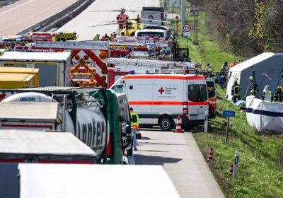 خمسة قتلى بحادث حافلة على طريق عام في ألمانيا