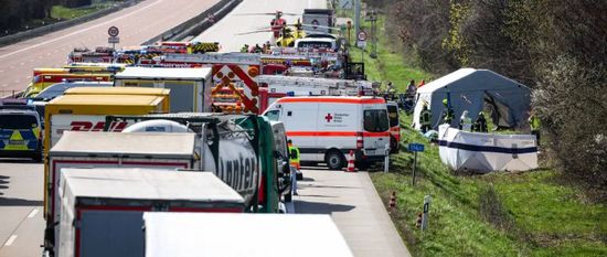 خمسة قتلى بحادث حافلة على طريق عام في ألمانيا