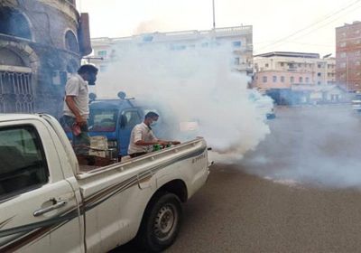 حملات رش ضبابي وقائية في أحياء عدن