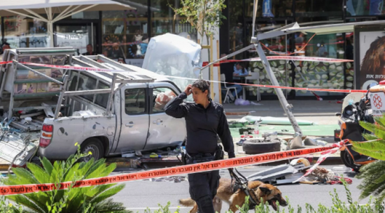 إصابة 3 إسرائيليين بجروح خطيرة إثر عملية طعن في أسدود