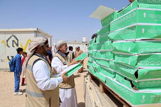 فريق الإغاثة الإماراتي يواصل تنفيذ مبادرة كسر الصيام في عمان