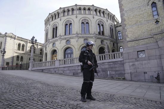 إغلاق البرلمان النروجي موقتا بعد تلقيه تهديدَين