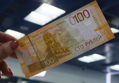 الروبل الروسي يسجل صعودا أمام الدولار واليورو