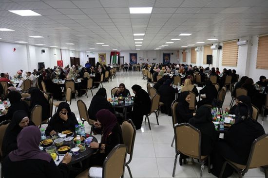 المخيم الإماراتي الأردني للاجئين السوريين يقيم إفطارا لـ200 أسرة بالمفرق