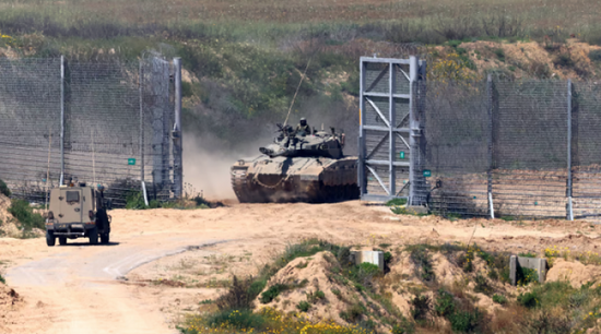 "يديعوت أحرونوت": إطلاق نار من الأراضي الأردنية تجاه مركبة إسرائيلية