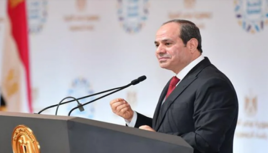 الرئيس المصري يؤكد لـ"أبومازن" مواصلة جهودها بمساندة الأشقاء في فلسطين