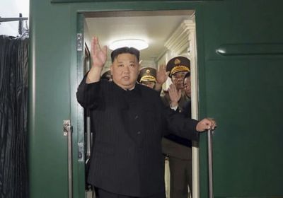 كيم جونغ أون يتوعد أعداء البلاد ب"ضربة قاتلة"