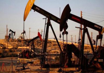    انخفاض منصات التنقيب عن النفط والغاز الطبيعي بالولايات المتحدة
