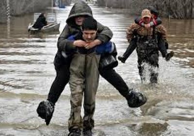 عمليات الإجلاء مستمرة والفيضانات لا تنحسر في روسيا