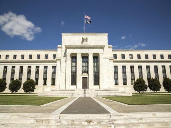 رئيس الاحتياطي الفيدرالي في نيويورك يلمح لخفض الفائدة
