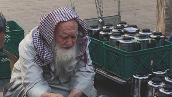    وفاة "أبو السباع" ساقي الشاي والقهوة لزوار المدينة المنورة