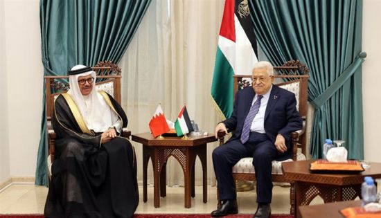 وزير خارجية البحرين يدعو أبو مازن للمشاركة بالقمة العربية الـ33