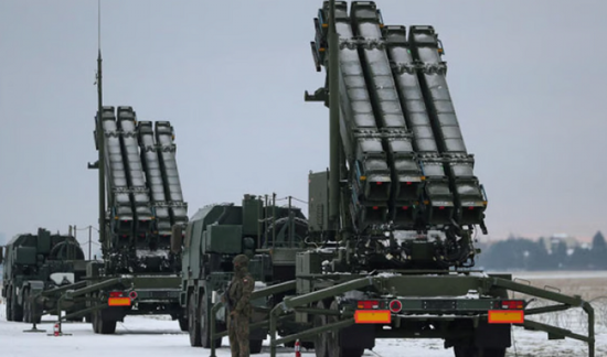 ستولتنبرغ: الناتو وافق على تزويد أوكرانيا بأنظمة دفاع جوي