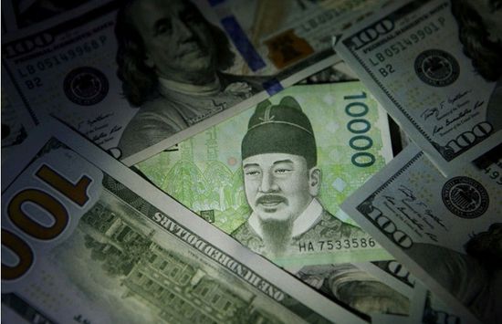 المركزي الكوري يعلن استعداده للتدخل في سوق الصرف