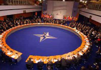 الناتو يرحب بموافقة "النواب الأمريكي" على مساعدات جديدة لكييف