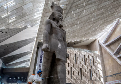 يعود تاريخها لـ3400 عام.. مصر تسترد قطعة أثرية فرعونية مسروقة