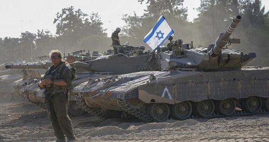 جيش الاحتلال يقصف مواقع عسكرية لحزب الله