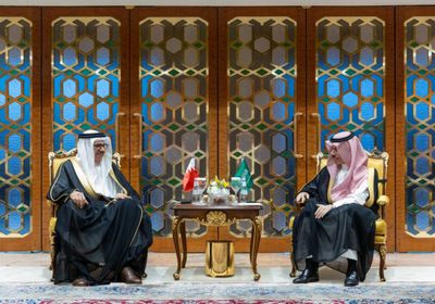وزير الخارجية السعودي ونظيره البحريني يستعرضان العلاقات بين البلدين