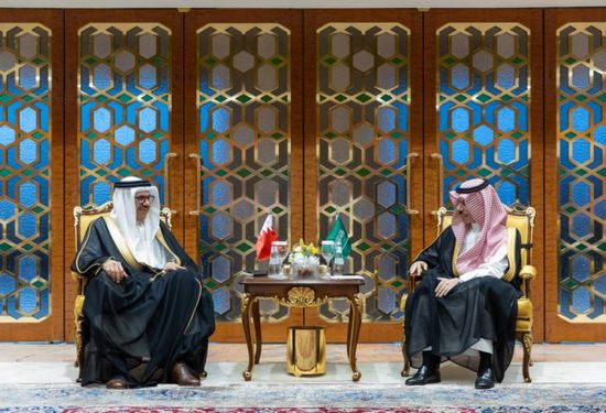 وزير الخارجية السعودي ونظيره البحريني يستعرضان العلاقات بين البلدين