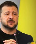 بعد شهرين من تعيينه.. زيلينسكي يقيل قائد قوات الدعم الأوكرانية
