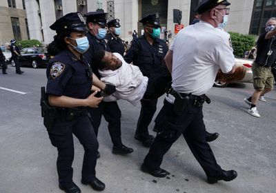 الشرطة الأمريكية تعتقل 69 محتجًا مؤيدًا لغزة