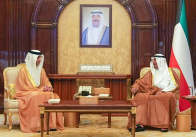 رئيس الوزراء الكويتي يستقبل ثاني الزيودي في قصر بيان