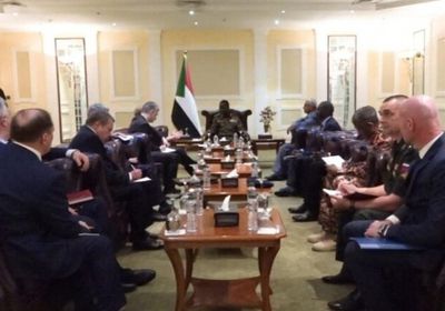 نائب البرهان يبحث مع نائب وزير الخارجية الروسي تعزيز العلاقات الثنائية