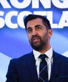 حمزة يوسف يقدم استقالته من رئاسة الحكومة الاسكتلندية