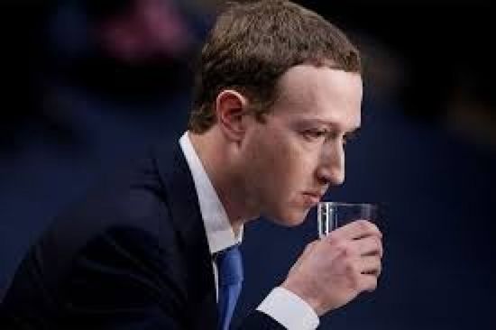 ثروة مؤسس فيسبوك تنخفض بـ 18 مليار دولار