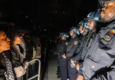 شرطة نيويورك تدخل حرم جامعة كولومبيا وسط الاحتجاجات